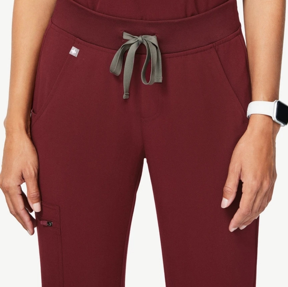 FIGS Zamora Jogger Scrub Pants